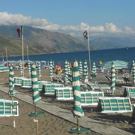 Luisa Sul Mare Bed & Breakfast Capitello