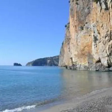 Luisa Sul Mare Bed & Breakfast 3*