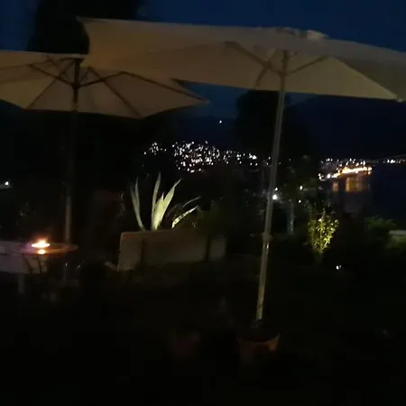 Luisa Sul Mare *