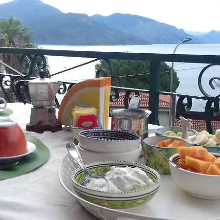 Luisa Sul Mare 住宿加早餐酒店 3*