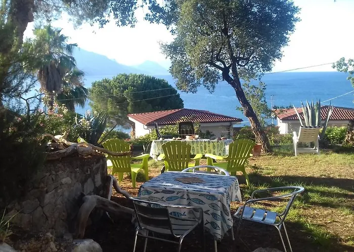 Luisa Sul Mare Frühstückspension Capitello